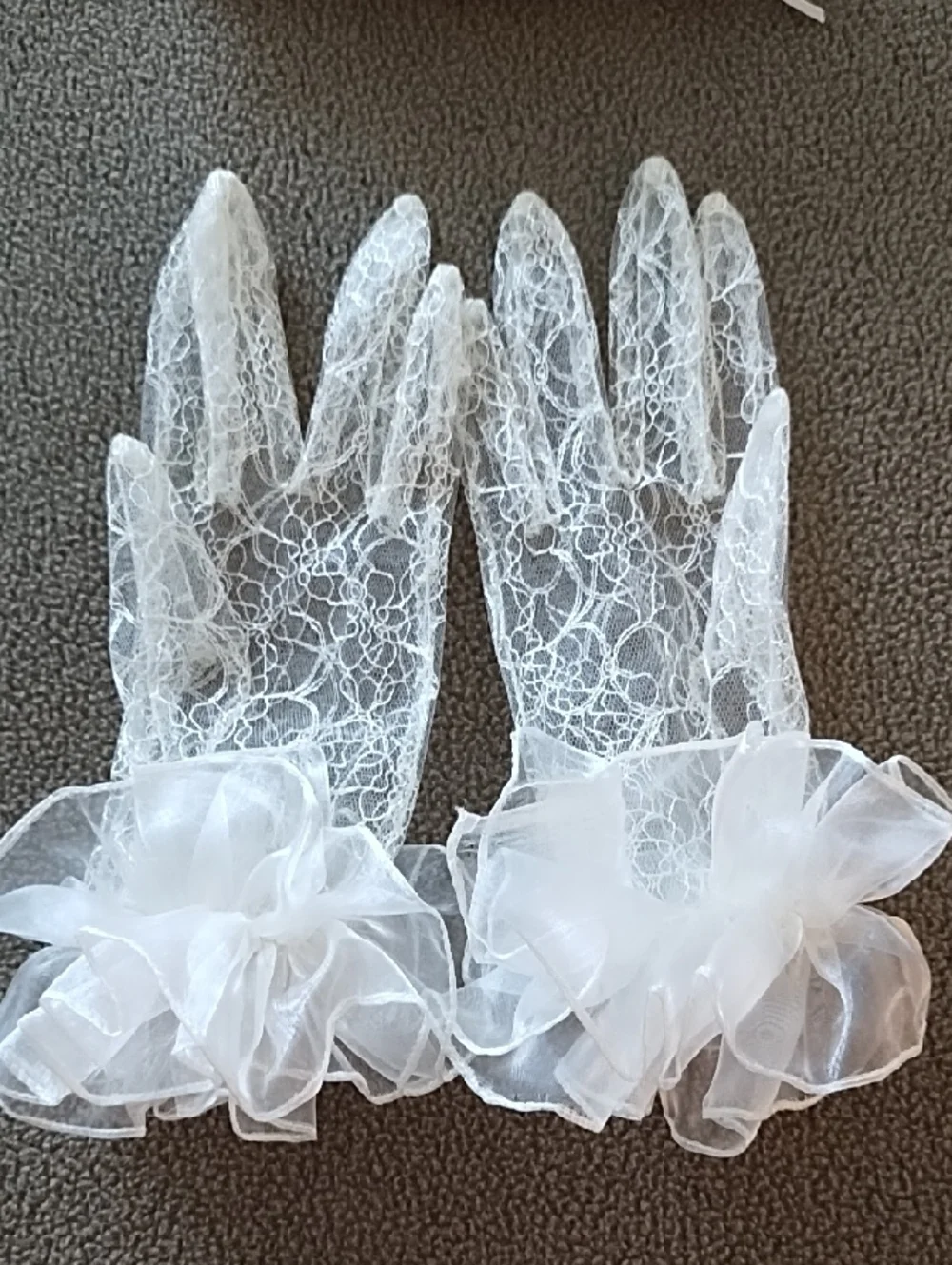 Bridal Gloves Garter New Lace Ribbons Garter 6.5 Inches Gloves Size Small